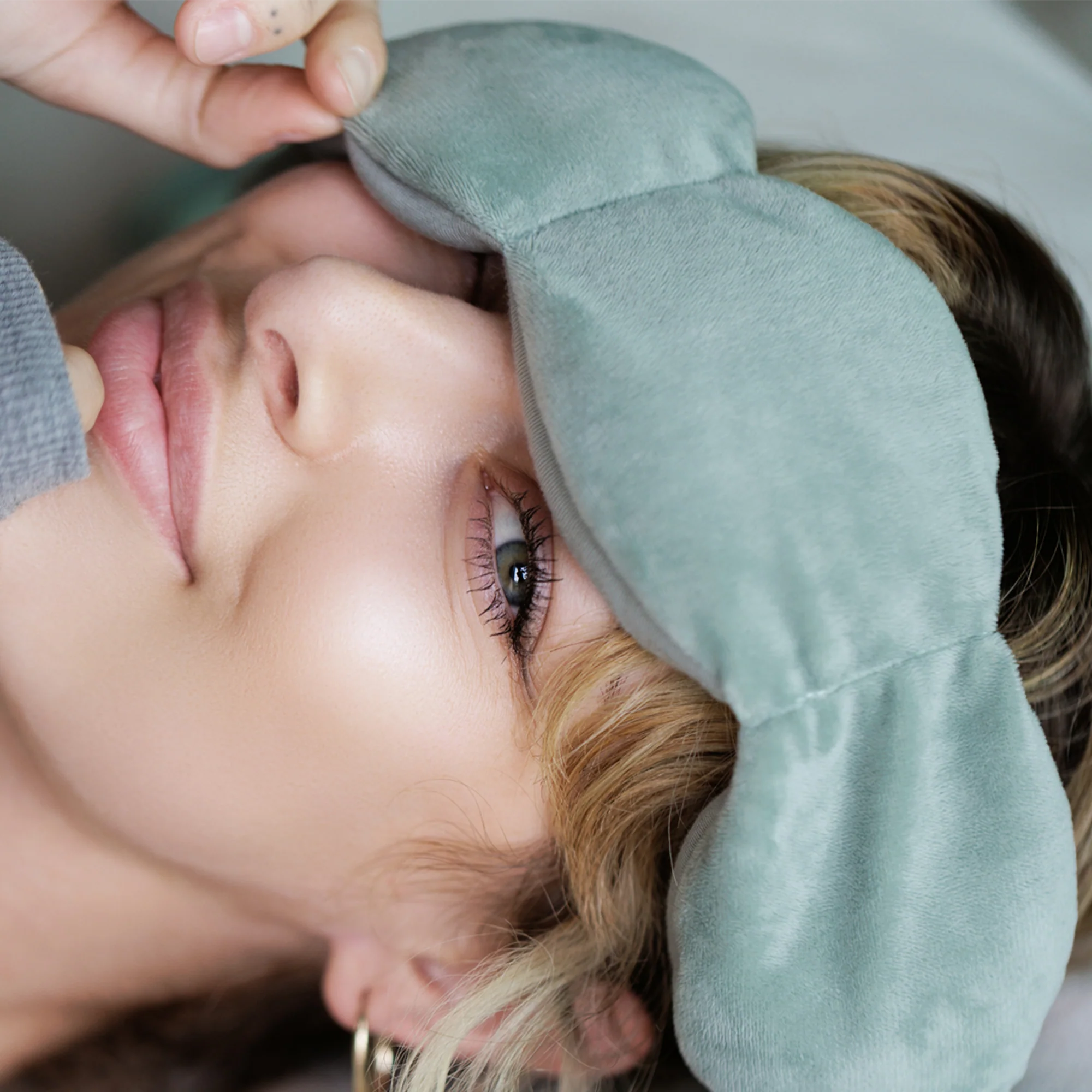 DreamyKoala™ Sleep Mask - The Weighted Blanket For Your Eyes